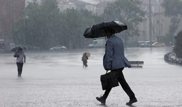 Meteoroloji'den Yağmur Uyarısı: 4 Bölgeye Sağanak Yağış Geliyor