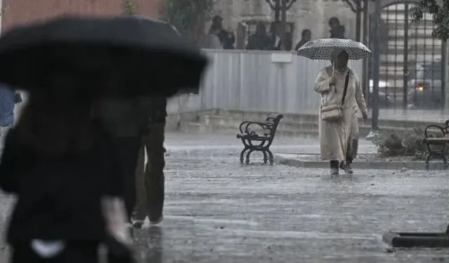 Meteorolojiden 12 İlde Sağanak Yağış Uyarısı: Başlayacağı Saat Belli Oldu