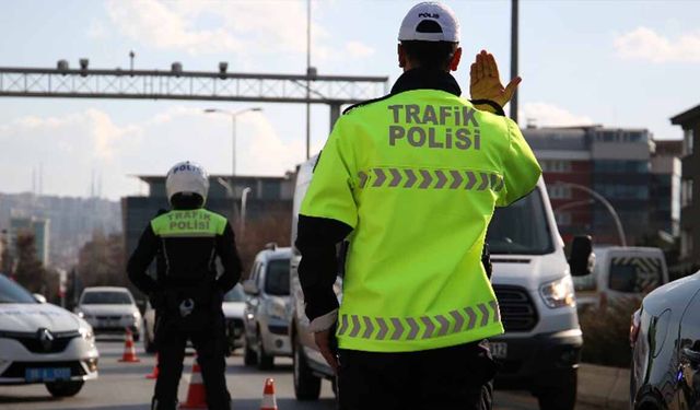 Trafikte En Çok Bu Kural İhlal Edildi: 76 Bin Tutanak Tutuldu