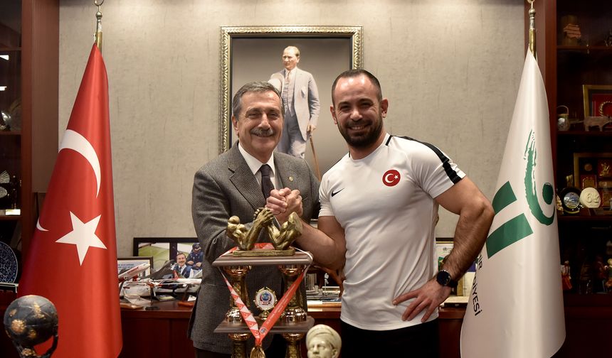 Şampiyondan Başkan Ataç'a Ziyaret