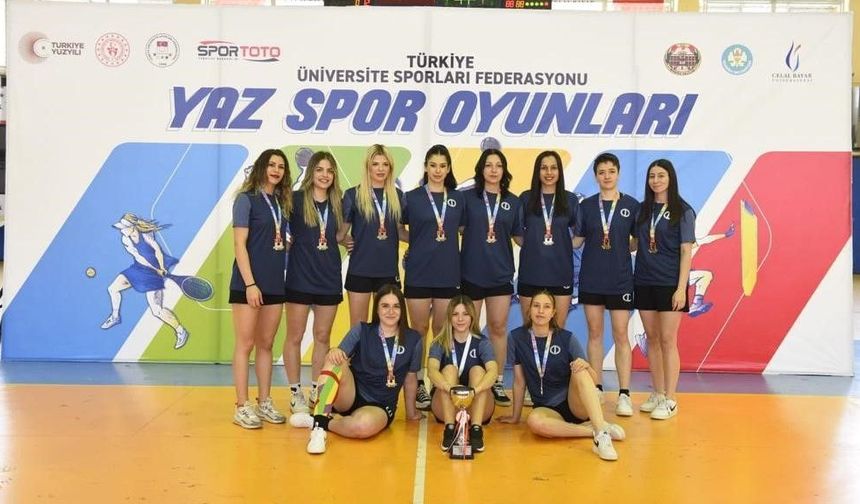 Hentbol Kadınlar Süper Ligi'nde Şampiyon Anadolu Üniversitesi
