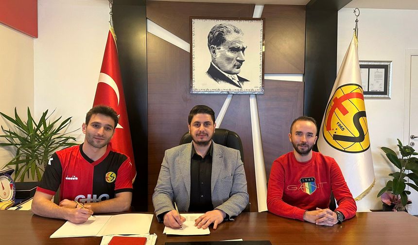 Eskişehirspor'dan Stoper Takviyesi