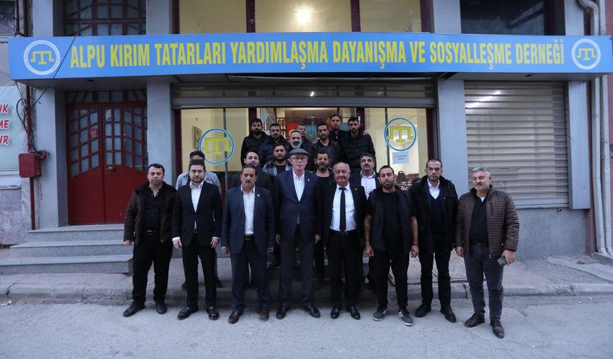 Kazım Kurt ve Gürbüz Güller Kırım Tatarları Derneği'ni Ziyaret Etti