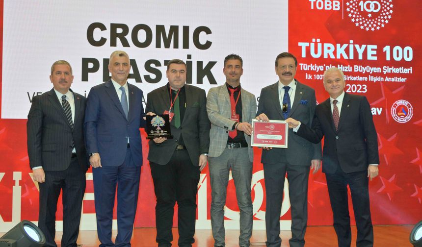 Metin Güler Eskişehir Markalarına Ödüllerini Takdim Etti