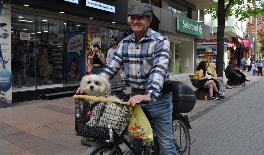 Köpeği ile Güzel Havanın Tadını Çıkardı