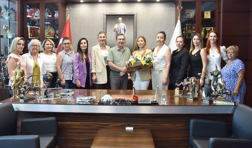 CHP'li Kadınlardan Başkan Ataç'a Ziyaret
