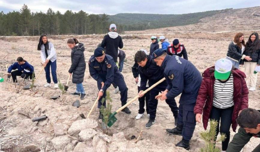 Jandarma Ekipleri Örnek Davranış Sergiledi