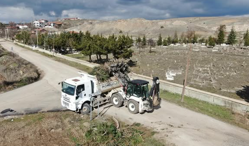 İnönü'de Çevre Düzenlemeleri Devam Ediyor