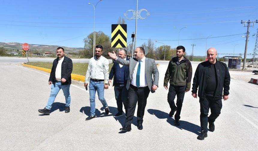 O İlçenin Cadde ve Bulvarları Yenileniyor