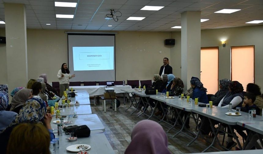 Beylikova’da Kadınlara Kooperatif Eğitimi
