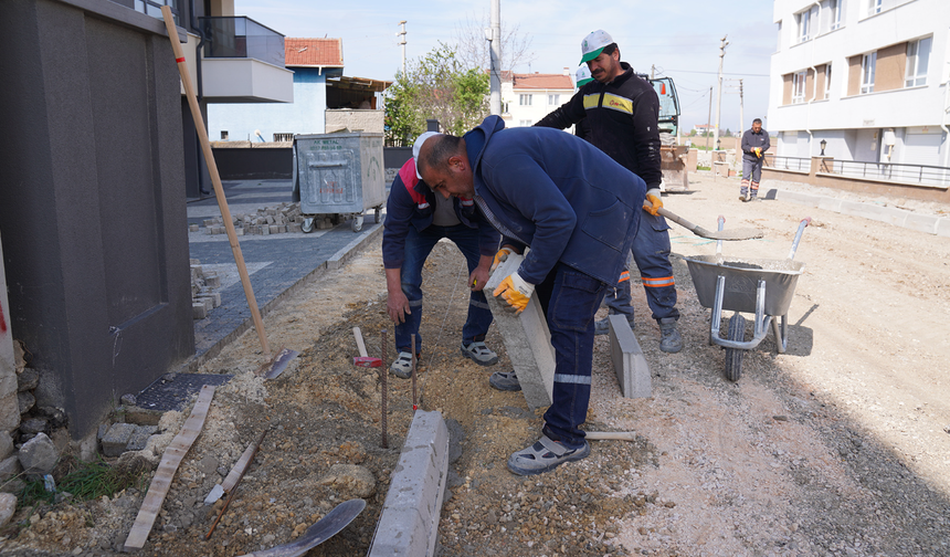 Yeşiltepe Mahallesinde Üstyapı Çalışmaları Sürüyor