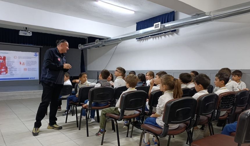 Eskişehir AFAD, İlkokul Öğrencilerine Afet Farkındalık Eğitimi Verdi