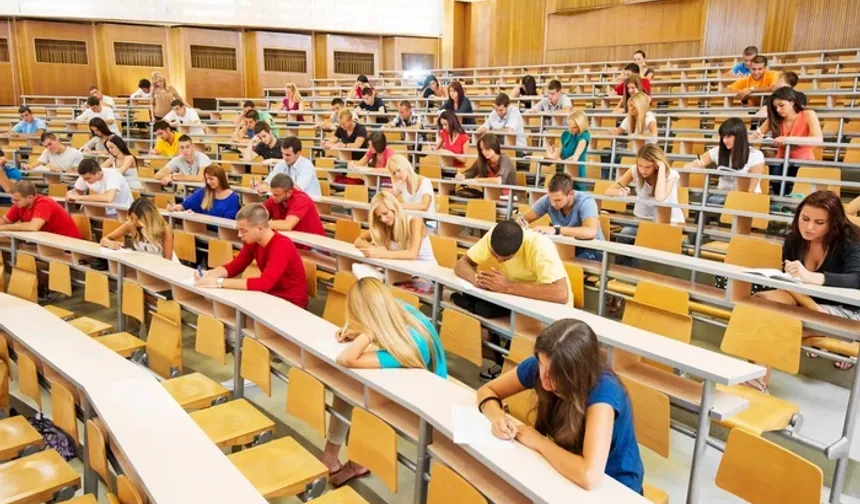 YÖK’ten Lisans Eğitimine Yeni Model: 4 Yıl Eğitim 3 Yıla Düşebilir