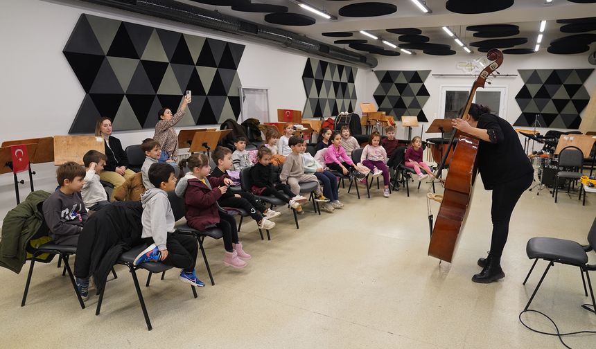 Tepebaşı’nda Çocuklar Müzik Aletlerini Yakından Tanıdı