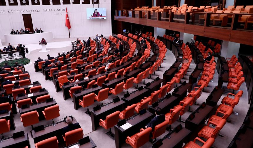 TBMM'de Emekli ve Trafik Cezası Düzenlemesi! Tarih Açıklandı