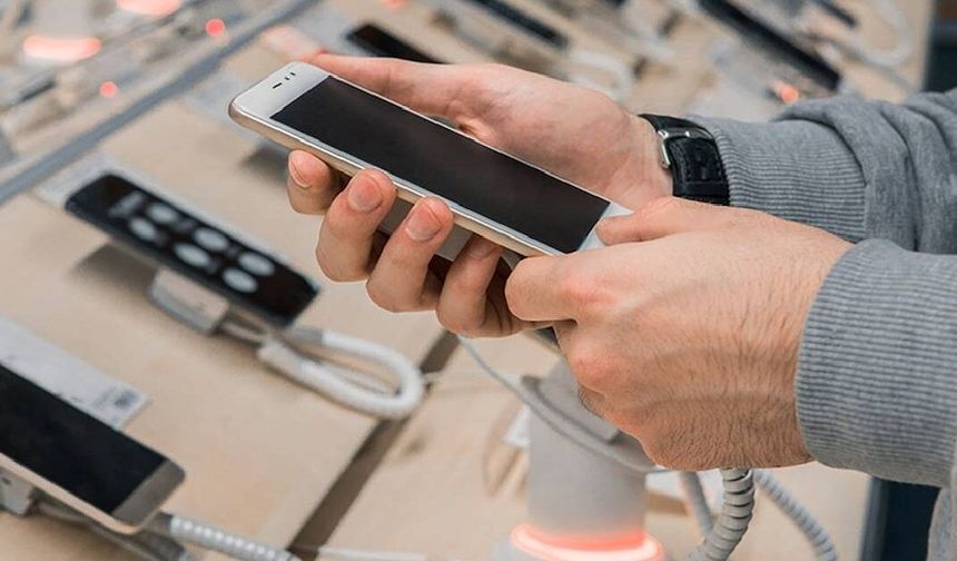 Akıllı Telefon Piyasasında Yeni Dönem: Sınır Yükseldi! Zam Kapıda