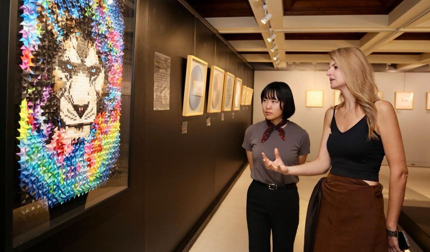 Japon Diplomat Eskişehir’de Origami Sergisini Gezdi