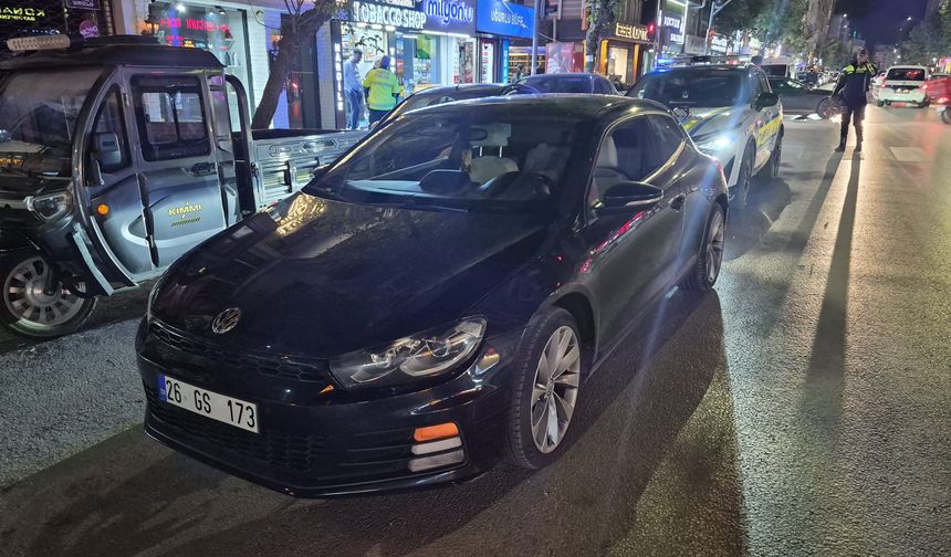 Eskişehir'de Abartı Egzoz Nedeniyle Durdurulan Sürücü Polise Mukavemet Gösterdi