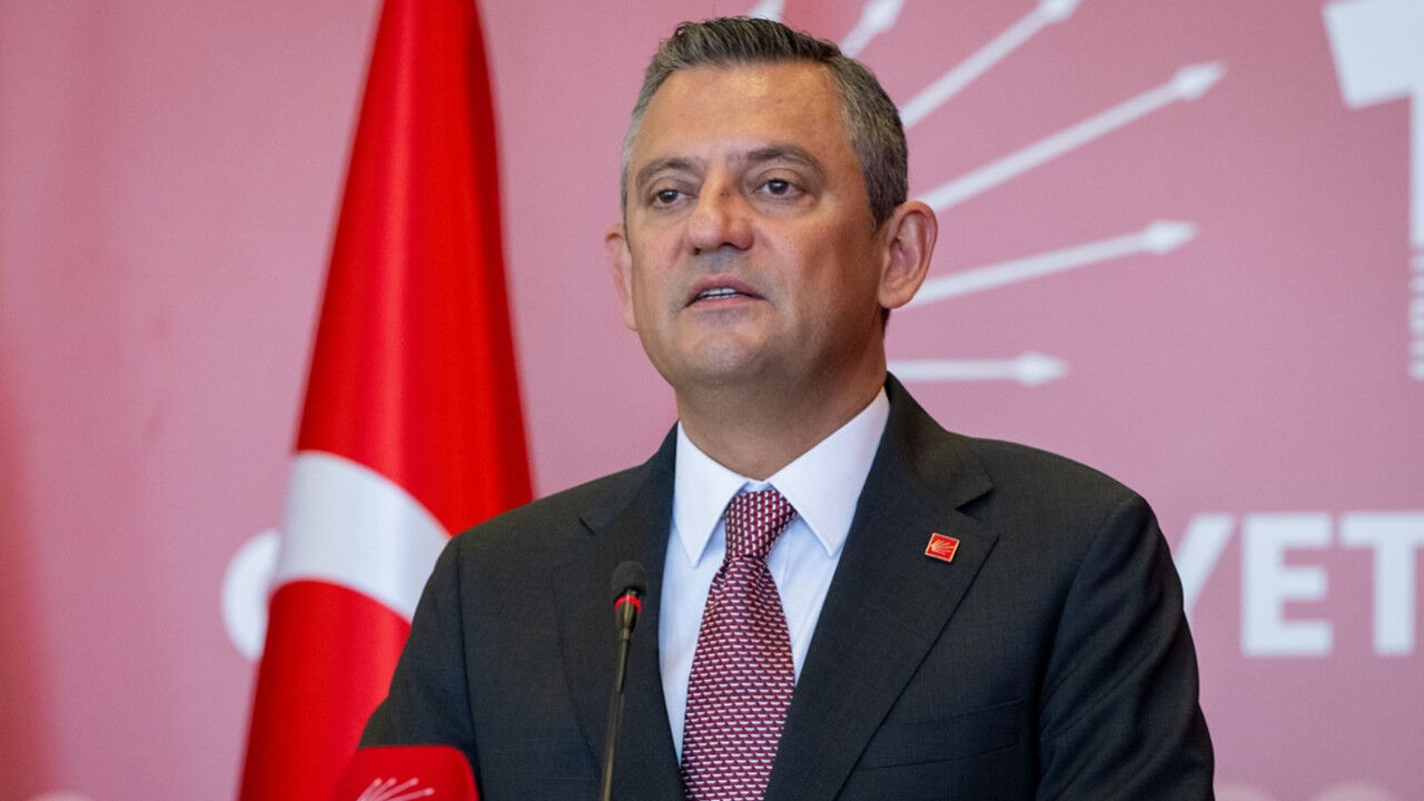 Özgür Özel CHP’nin Grup Başkanı Oldu