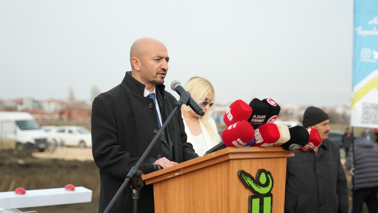 F851A612 8423 4822 8827 27E195C9F27B-1