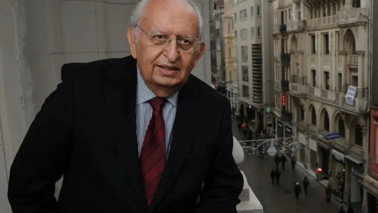 Hüsamettin Cindoruk