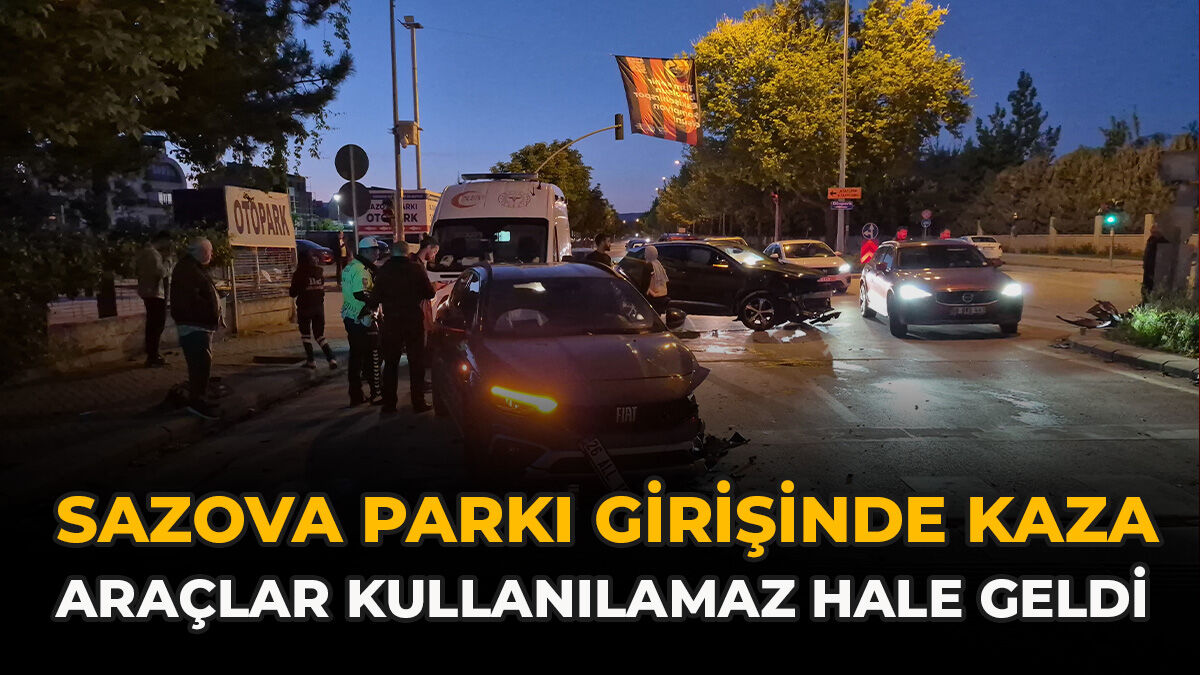 Sazova Parkı Girişinde Kaza: Araçlar Kullanılamaz Hale Geldi