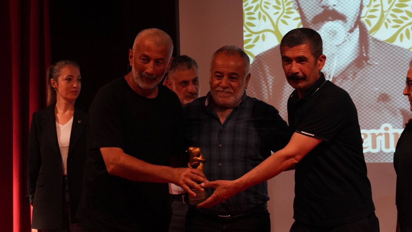 ali-İsmail-korkmaz-odul-toreni-1