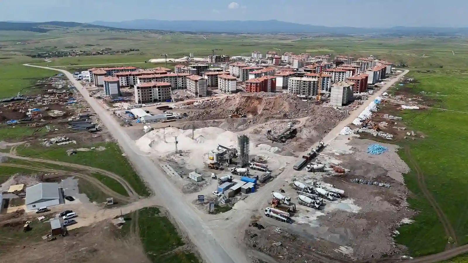 TOKİ Projeleri Arsa Fiyatlarını Uçurdu: Bu Bölgede Fiyatlar 5 Katına Fırladı