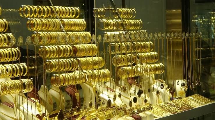 Kuyumcularda Yeni Dönem: Artık Vitrinler İkiye Ayrılıyor