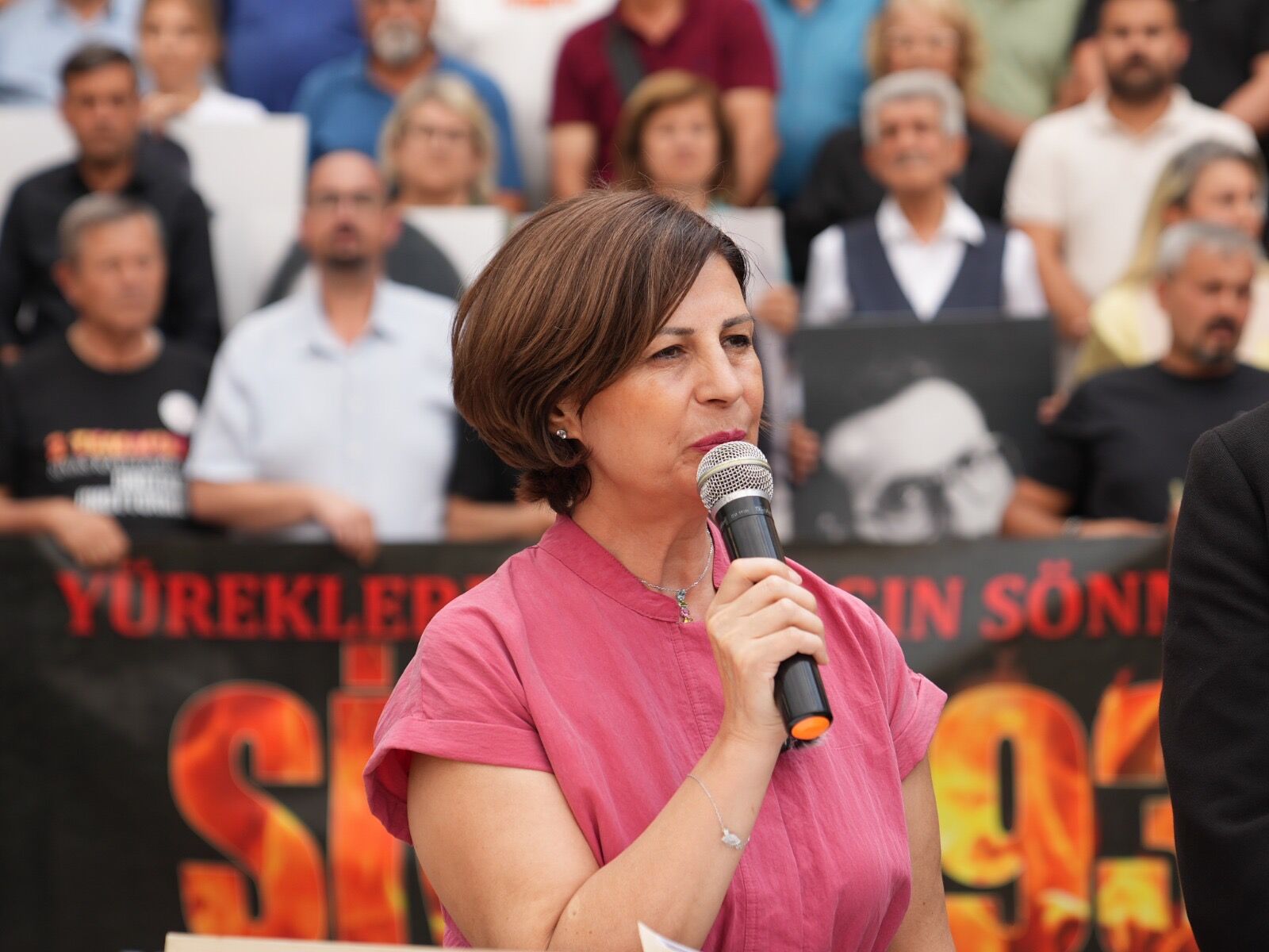 Ayşe-ünlüce-6